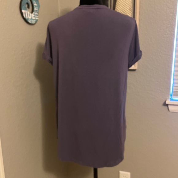 CLYDE & BAXTER Light Purple Short Sleeve Tshirt! Size L - Picture 3 of 11